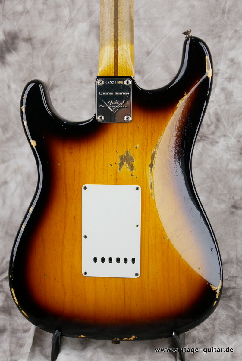 Fender_Stratocaster_Custom_Shop_55 Relic_limited_edition_sunburst_2015-004.JPG